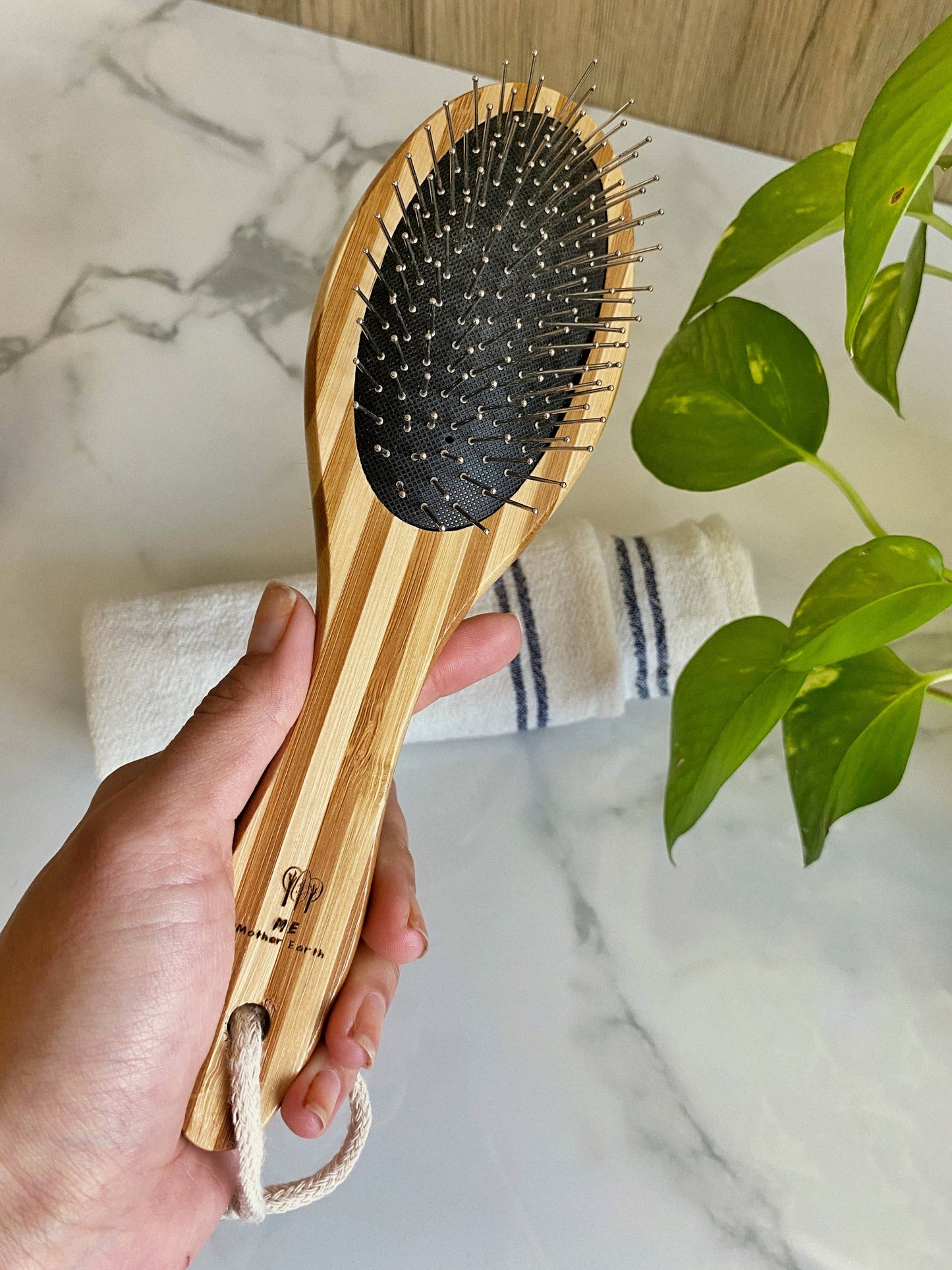 Me Mother Earth Pet gift set Large Double-Sided Bamboo Pet Brush