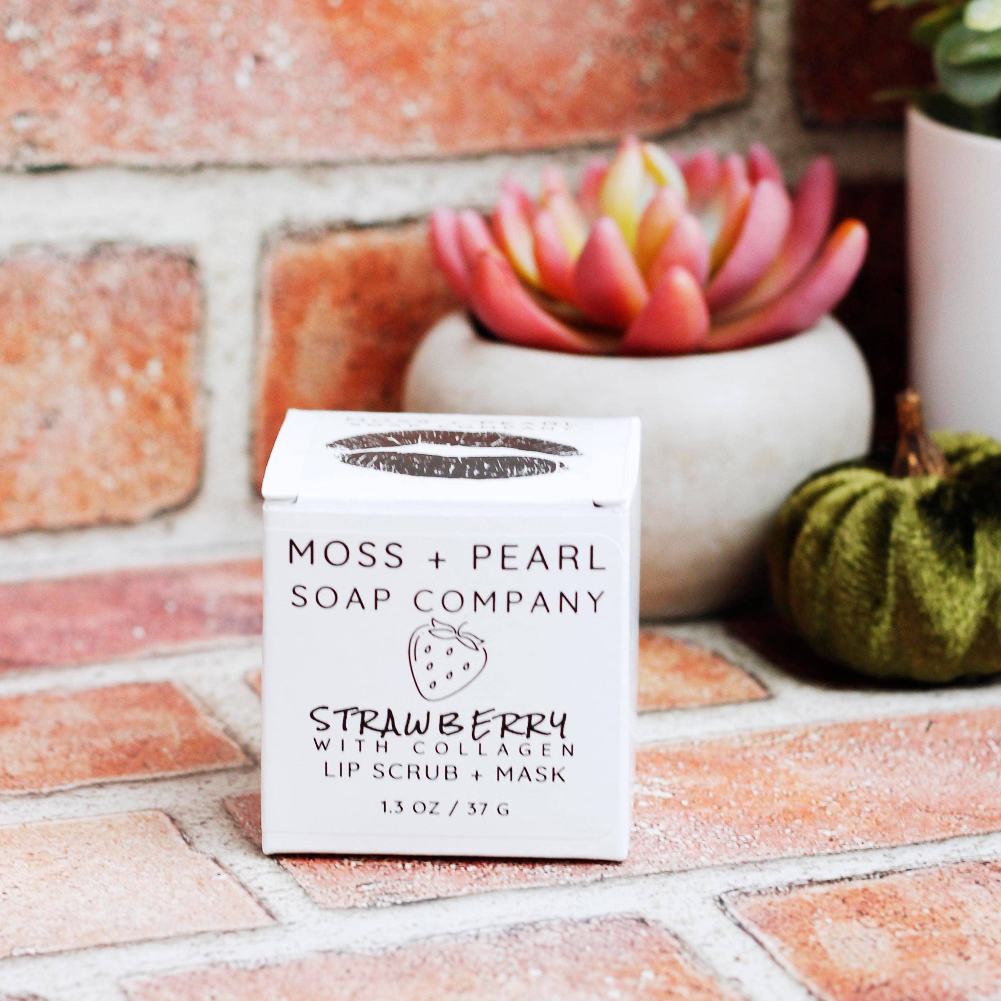 Moss + Pearl Soap Company lip scrub Exfoliating & Nourishing Lip Scrub