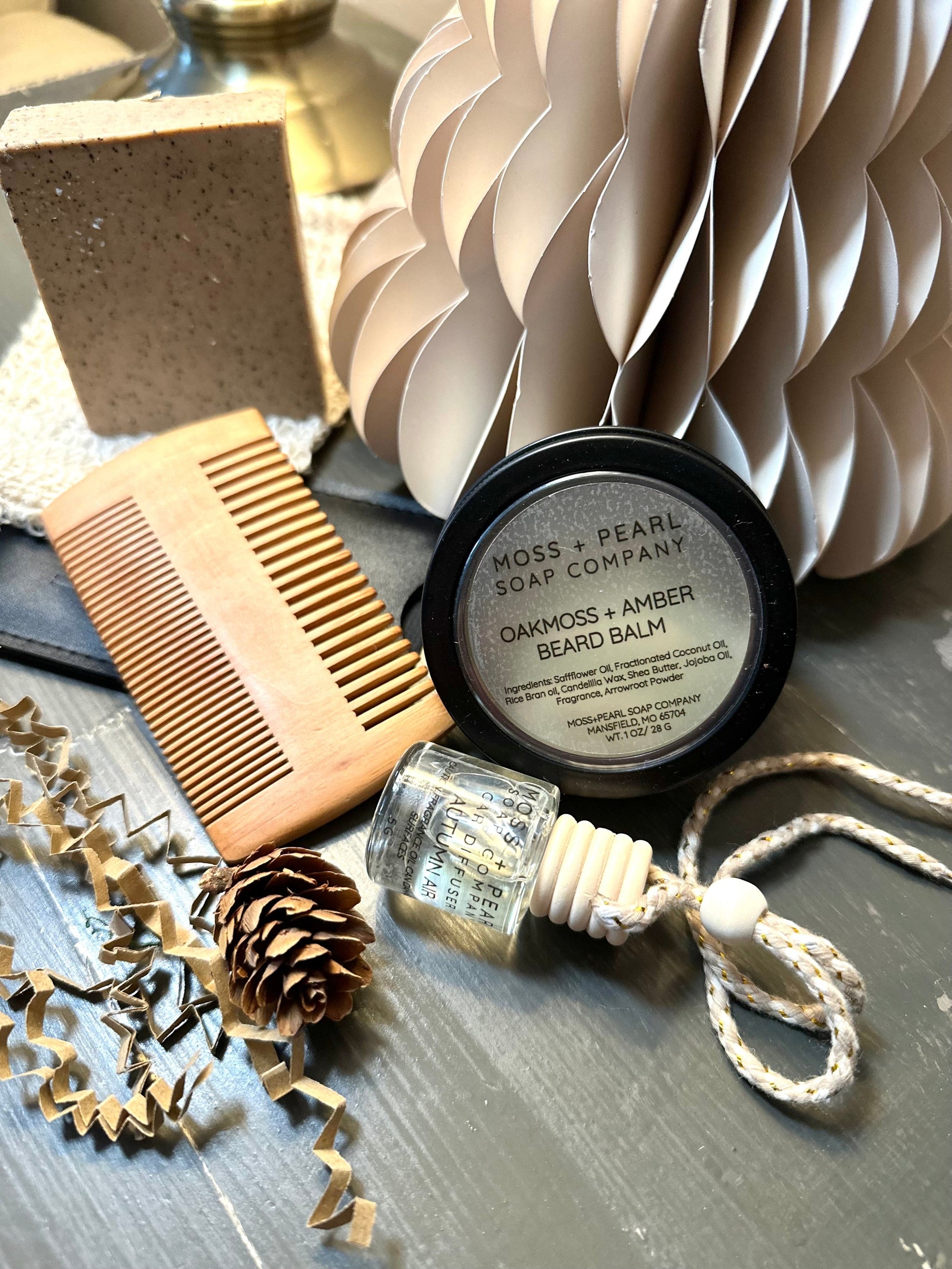 Sustainable mode Mens gift set Eco-conscious Bearded Men's Grooming Set!